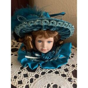 Dandee Victorian Porcelain Doll Head Ornament- Vanity Display